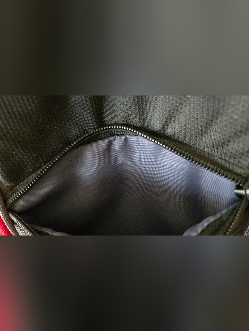 SwissGear Black & Red Men's Backpack - Durable Travel & Laptop Bag - Picture 9 of 13